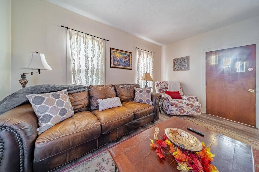Cottage In The Falls, 2 B, 2 Bath, Fireplace Cuyahoga Falls Exterior photo